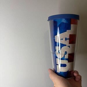 Tervis Tumbler 24 OZ Cup With Lid USA American Flag Lifetime Guarantee Used